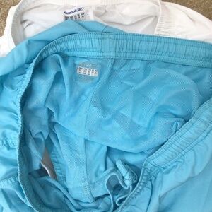 2 pair Reebok shorts women xl white blue athletic outdoors